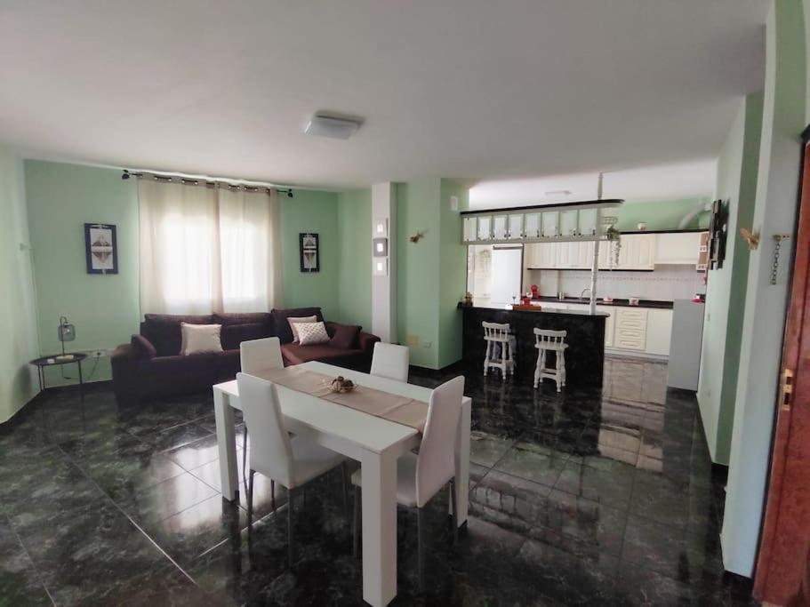 Cheyma Home 3º: Amplio Apartamento En Alcala Extérieur photo